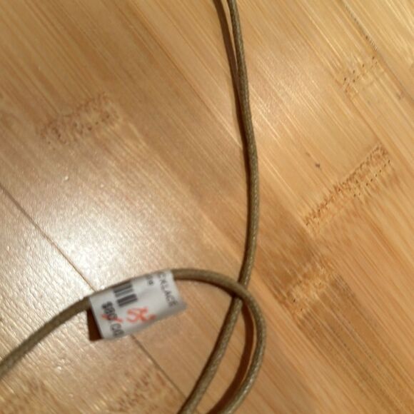 Chunky bone color necklace - Picture 4 of 5